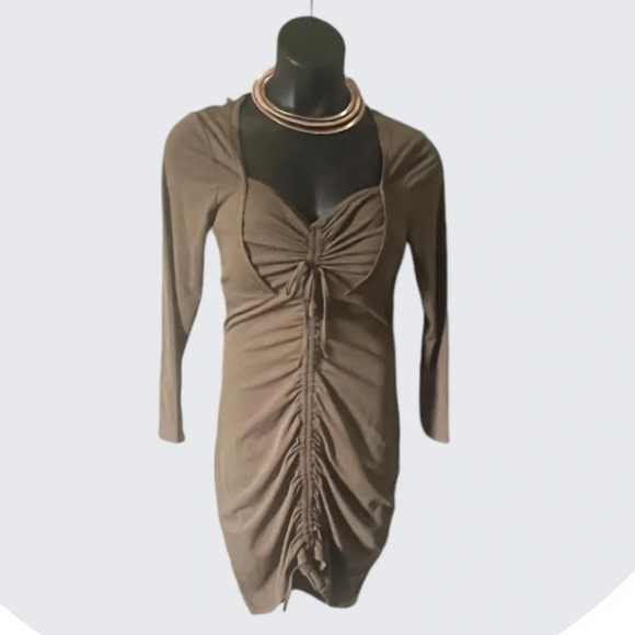 NEW💕 Plus Size Drawstring Dress - Picture 3 of 8